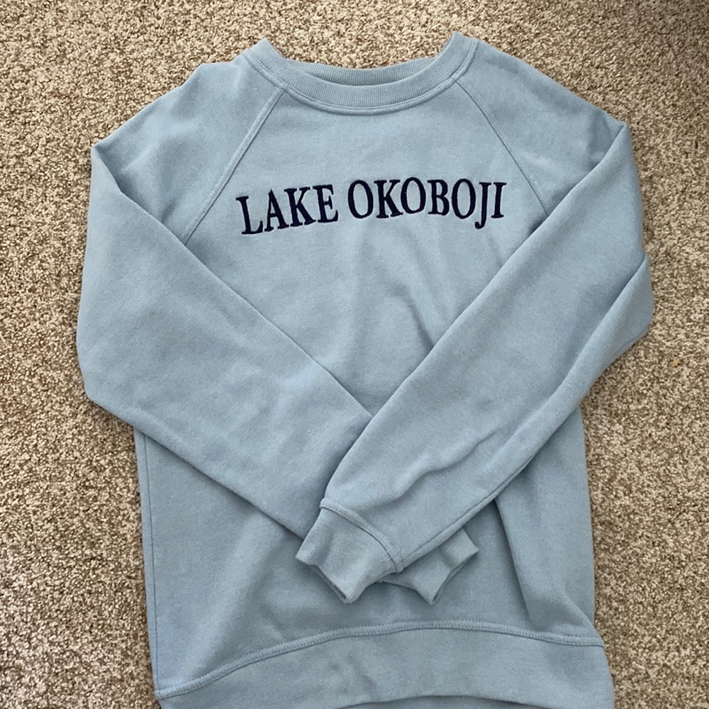 Women Lake Okoboji sweatshirt size medium